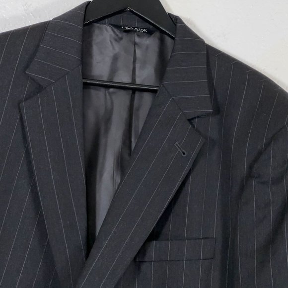 Jos A Bank Gordon 100% Wool Pinstripe Blazer in Charcoal Men's Size 46R - Picture 3 of 9